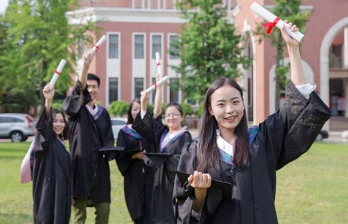 同等学力人员申请硕士学位外国语水平和学科综